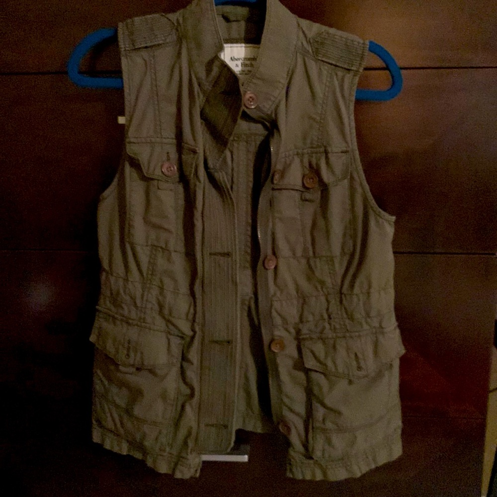 Abercrombie utility vest